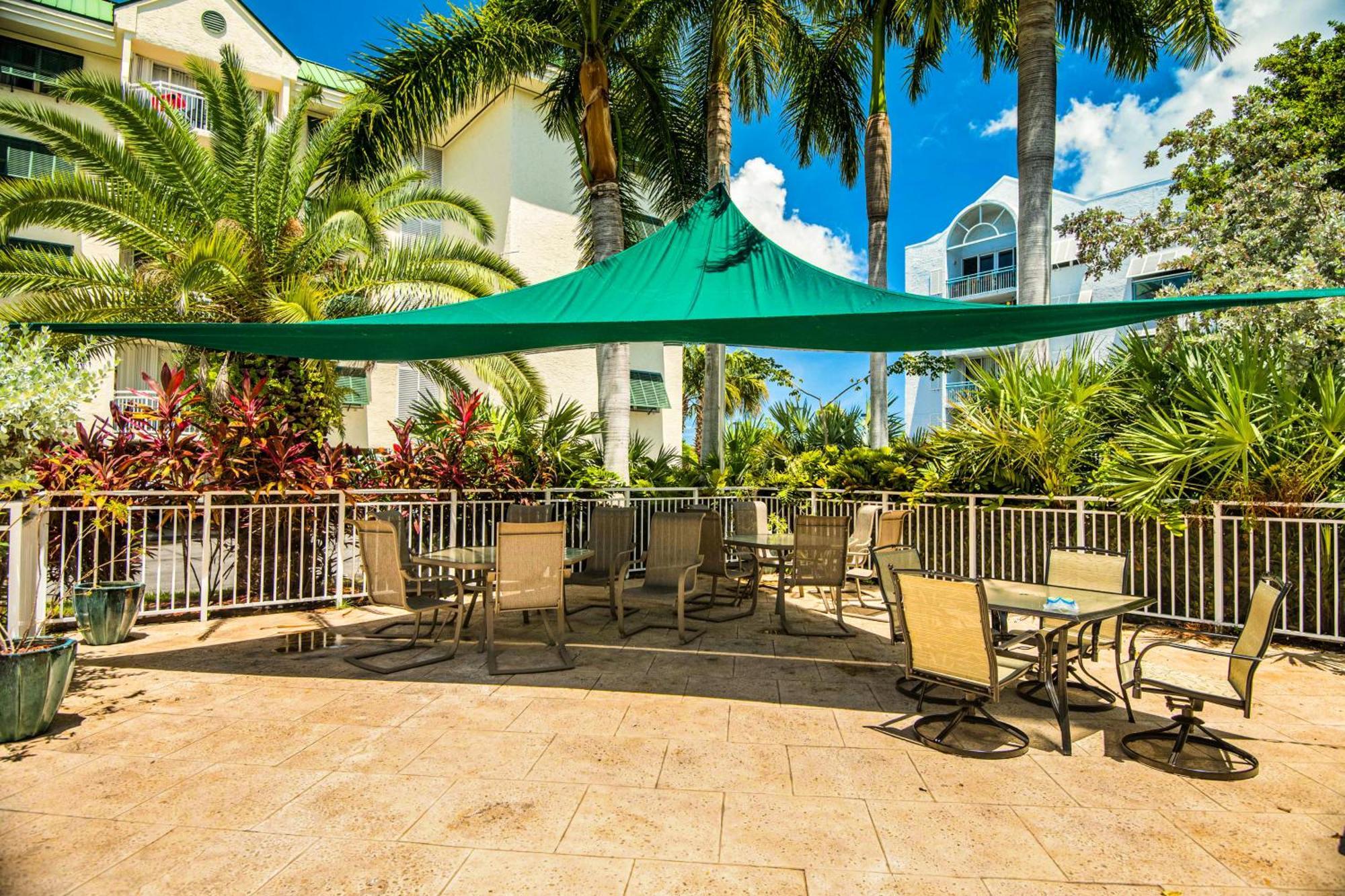 Sunrise Suites Bonaire Suite #210 Key West Room photo